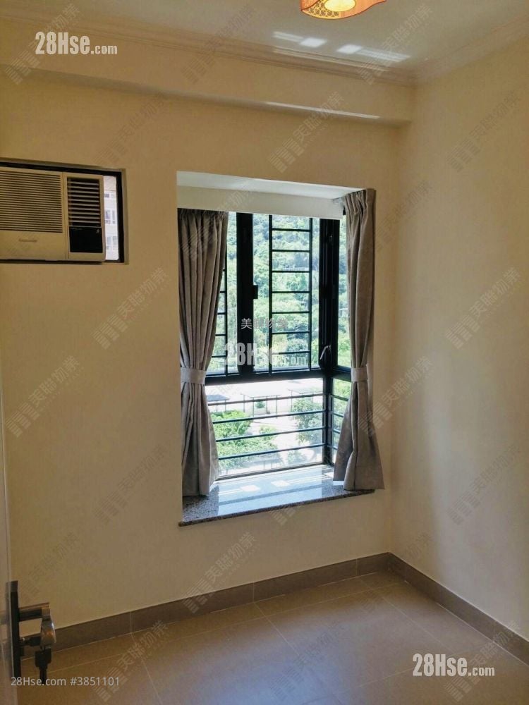 New Town Plaza Sell 3 Bedrooms , 2 Bathrooms 640 ft²