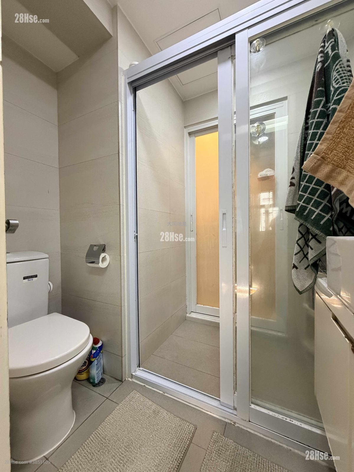 Mei Foo Sun Chuen Sell 3 Bedrooms , 2 Bathrooms 885 ft²
