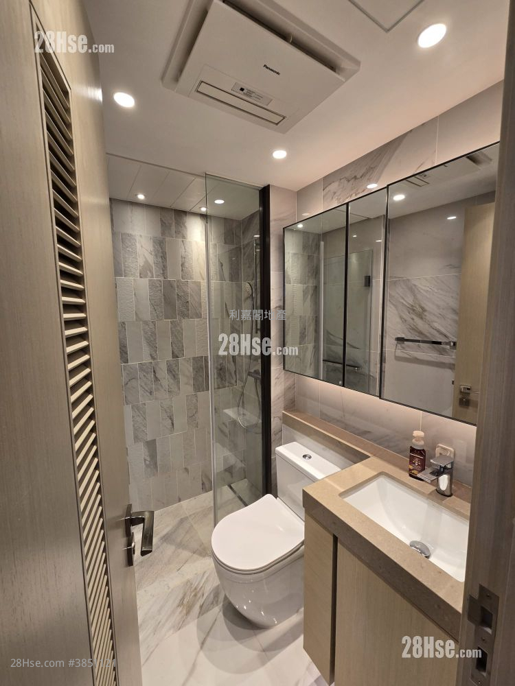 Mount Regency Sell 2 Bedrooms , 1 Bathroom 399 ft²