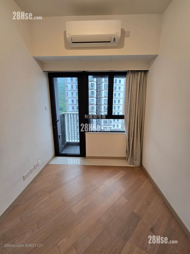 Mount Regency Sell 2 Bedrooms , 1 Bathroom 399 ft²