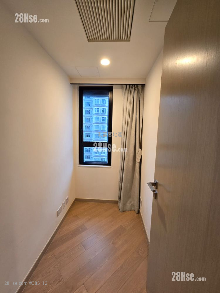 Mount Regency Sell 2 Bedrooms , 1 Bathroom 399 ft²