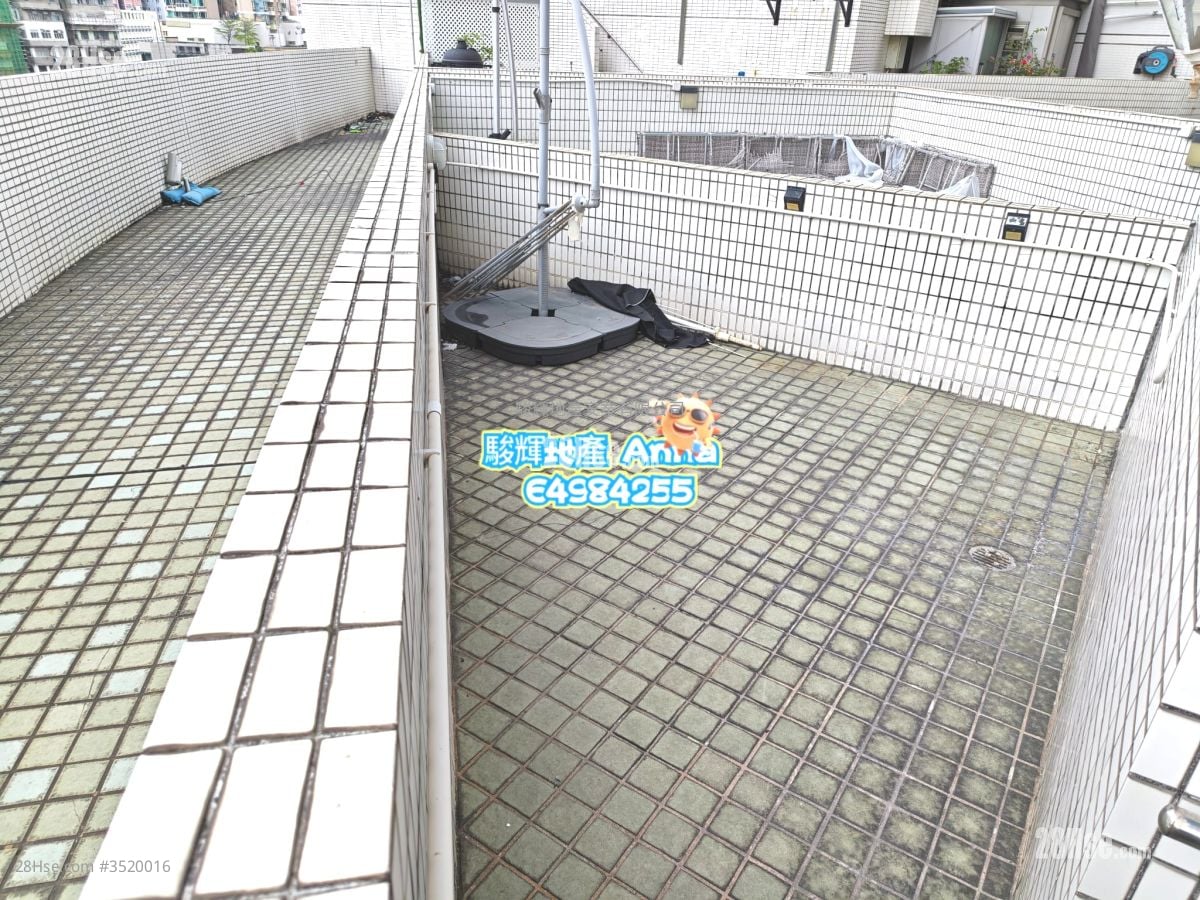 Metro Harbour View Rental 2 Bedrooms , 1 Bathroom 320 ft²