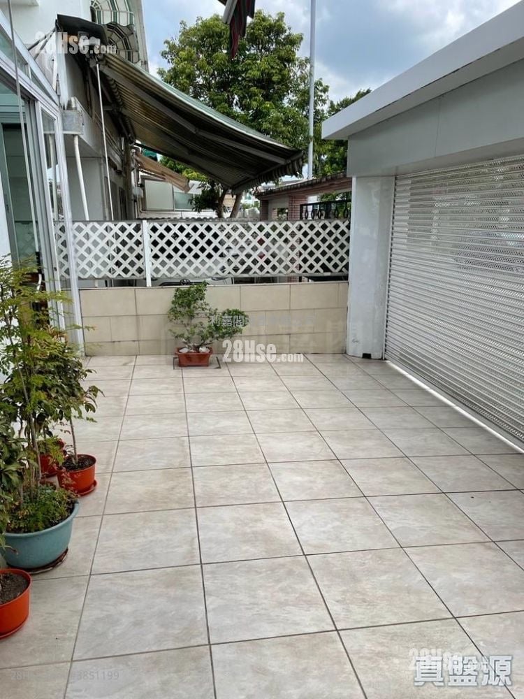 Fairview Park Sell 3 Bedrooms , 2 Bathrooms 1,035 ft²