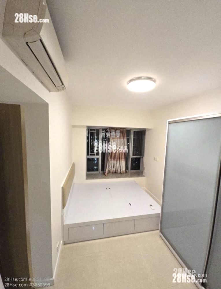 Banyan Garden Rental 3 Bedrooms , 2 Bathrooms 719 ft²