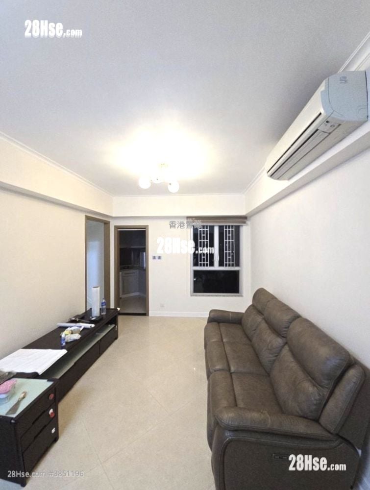Banyan Garden Rental 3 Bedrooms , 2 Bathrooms 719 ft²