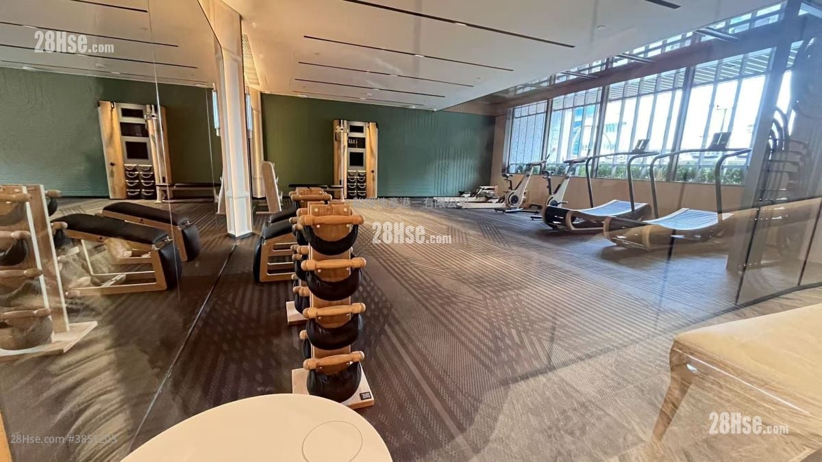 高临 租盘 2 房 , 1 浴室 382 平方尺