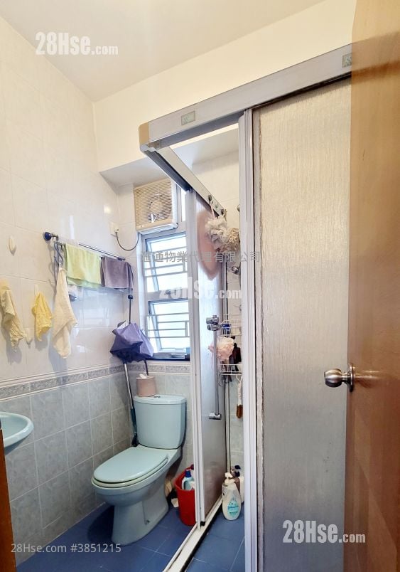 利基大厦 售盘 4 房 , 1 浴室 548 平方尺