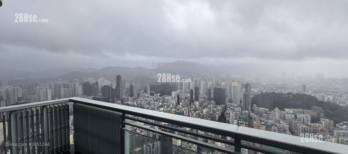 亮賢居 售盤 4 房 , 3 浴室 2,358 平方呎