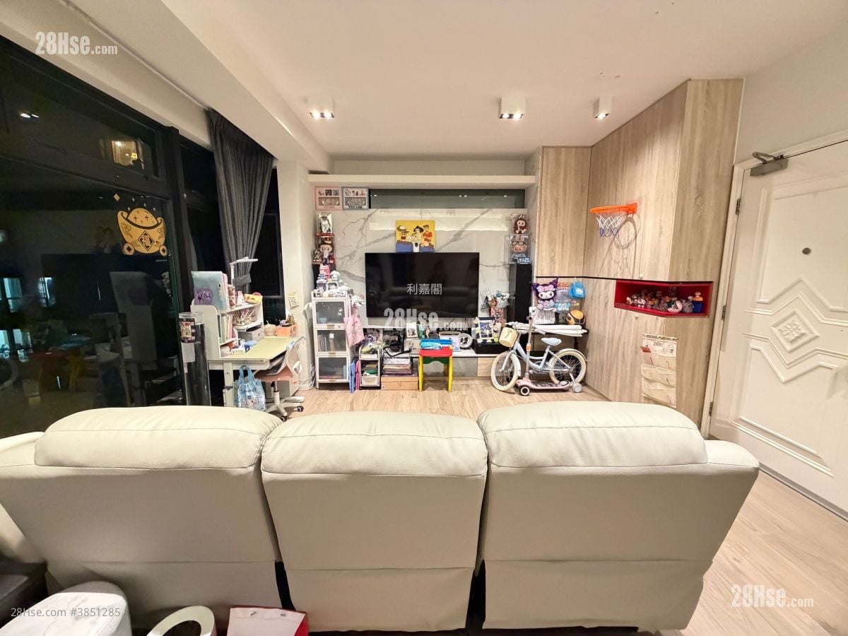 綠怡居 售盤 3 房 819 平方呎