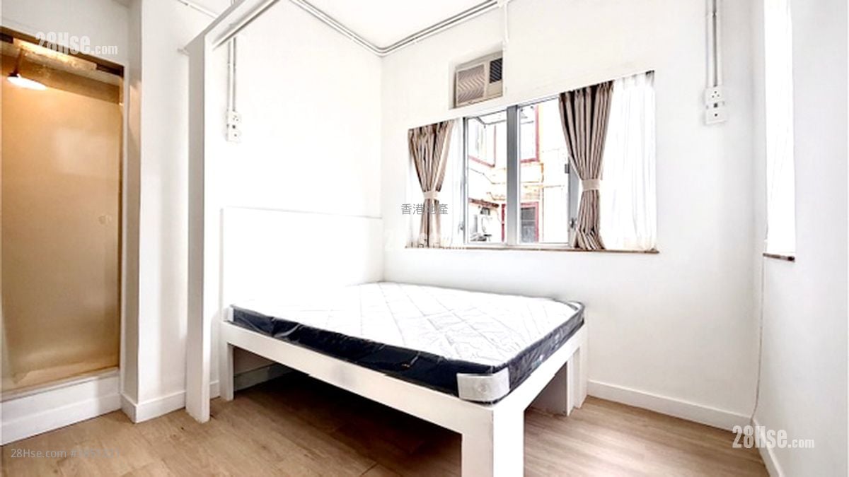 Lan Fong Road Rental Studio , 1 Bathroom 185 ft²