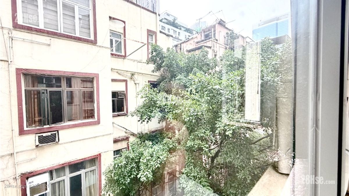 Lan Fong Road Rental Studio , 1 Bathroom 185 ft²