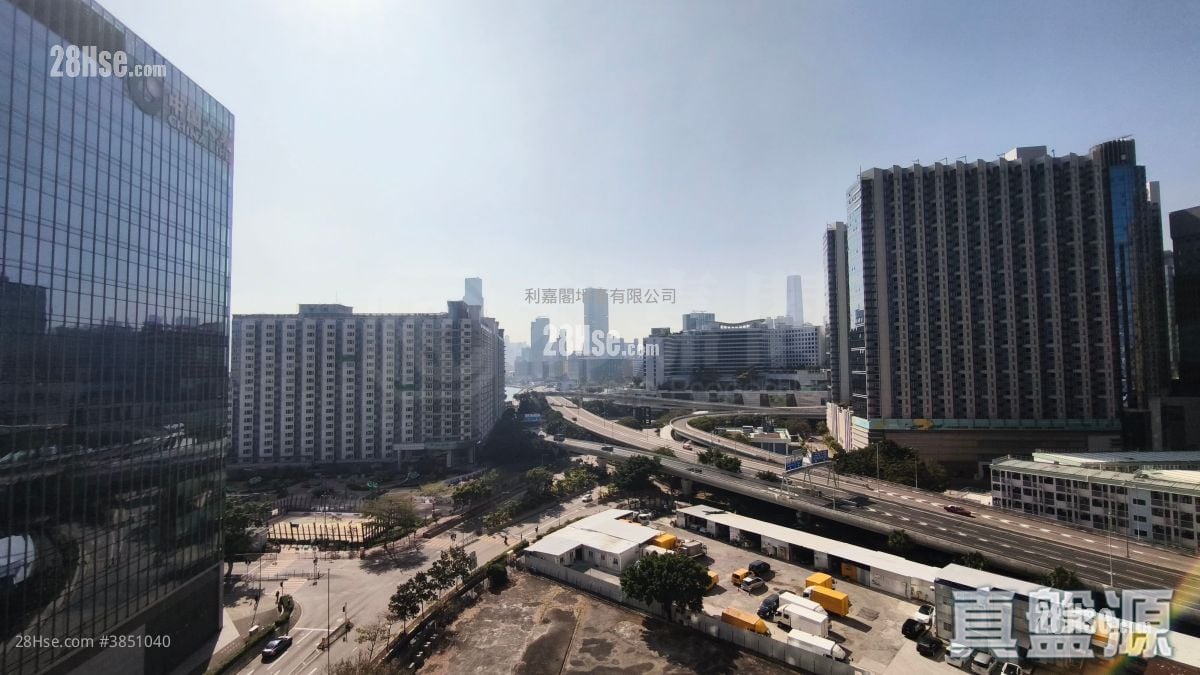 Stars By The Harbour Sell 3 Bedrooms 1,086 ft²