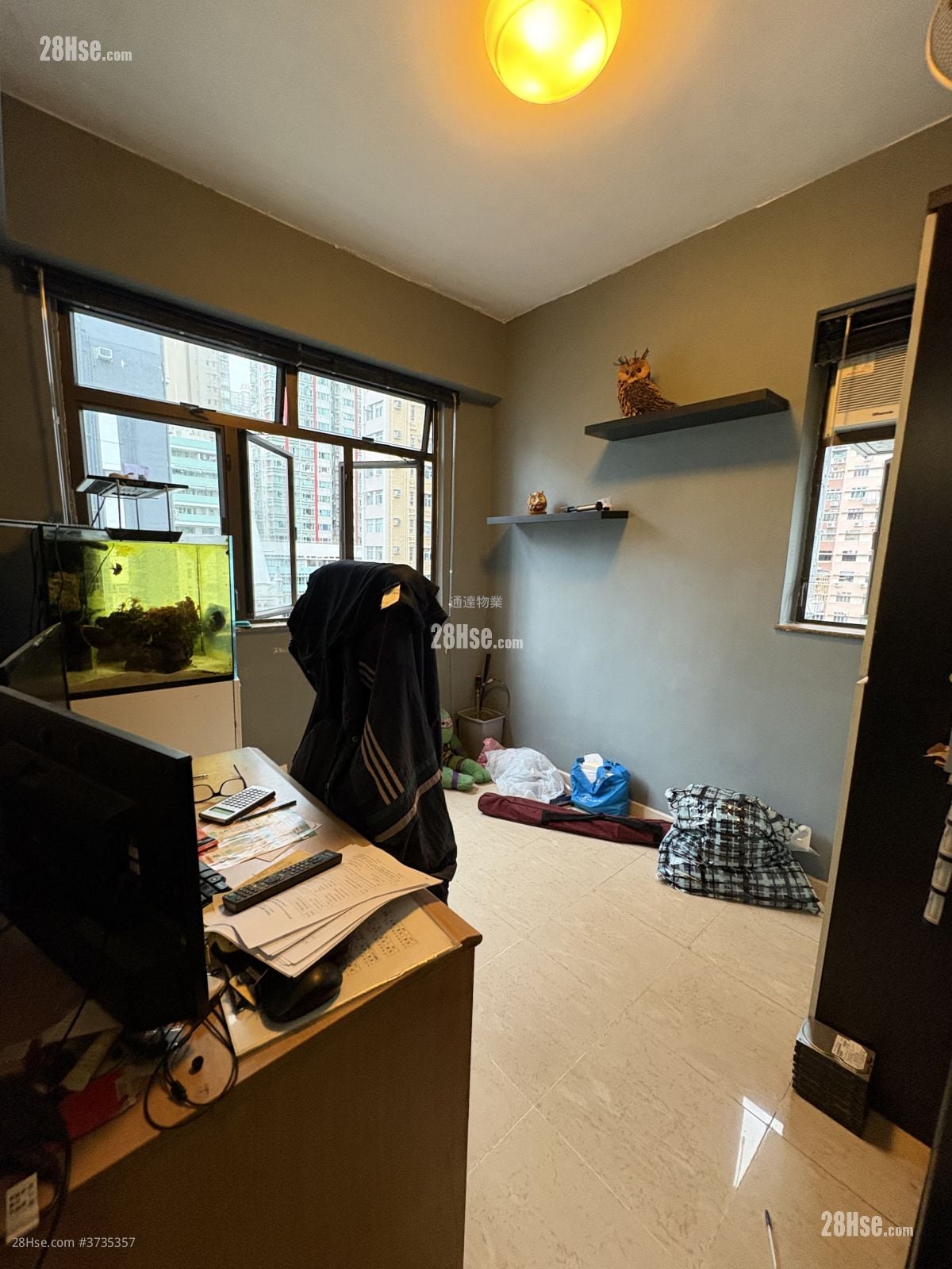 Hang Fai Building Sell 2 Bedrooms , 1 Bathroom 479 ft²