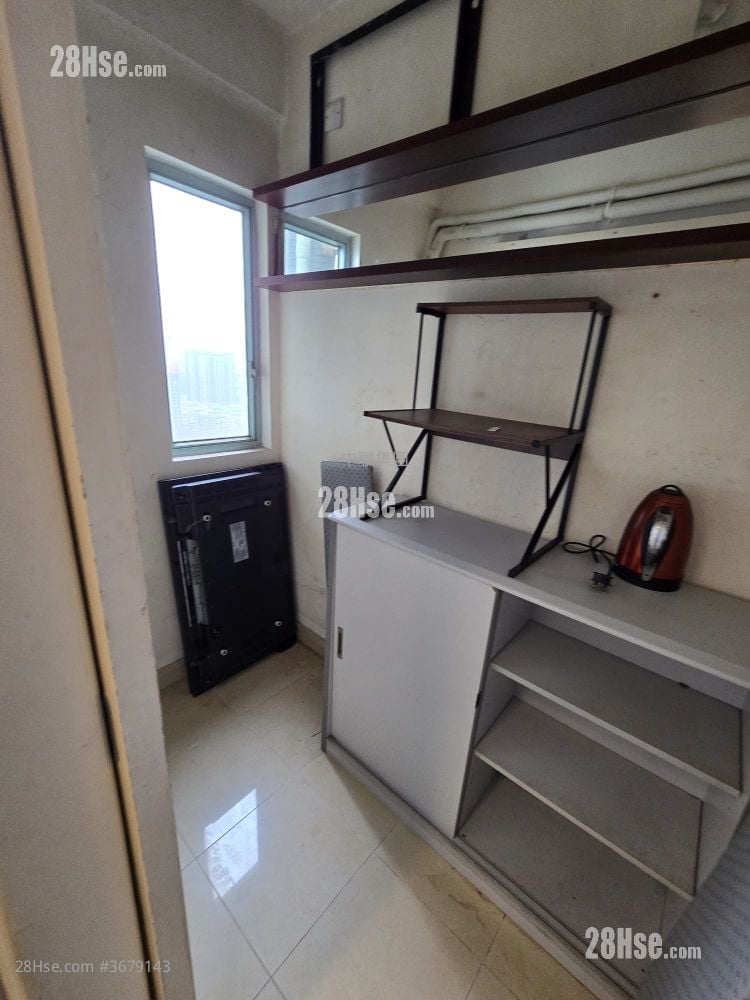 The Victoria Towers Rental 4 Bedrooms , 2 Bathrooms 874 ft²