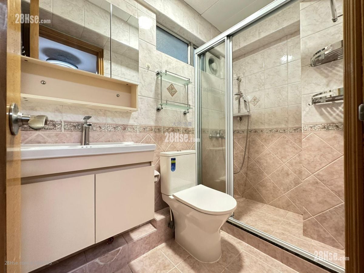 Mei Foo Sun Chuen Rental 3 Bedrooms , 2 Bathrooms 934 ft²