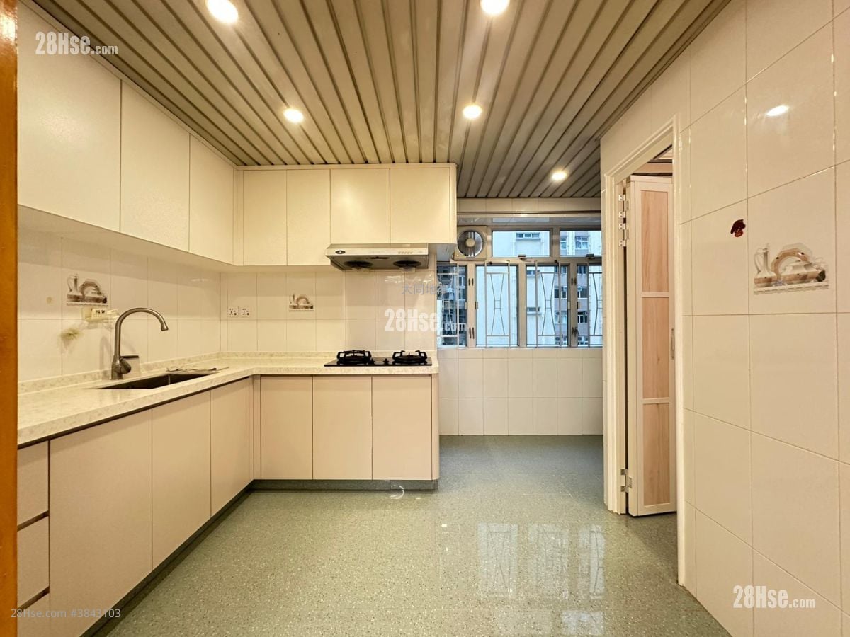 Mei Foo Sun Chuen Rental 3 Bedrooms , 2 Bathrooms 934 ft²