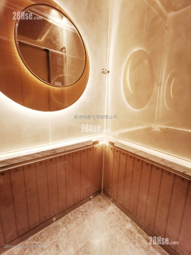 The Vantage Rental Studio , 1 Bathroom 196 ft²