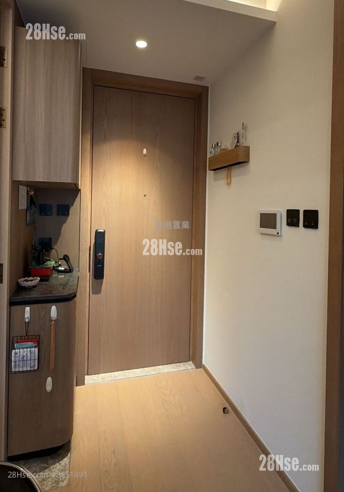 In One Sell 1 Bedroom , 1 Bathroom 333 ft²