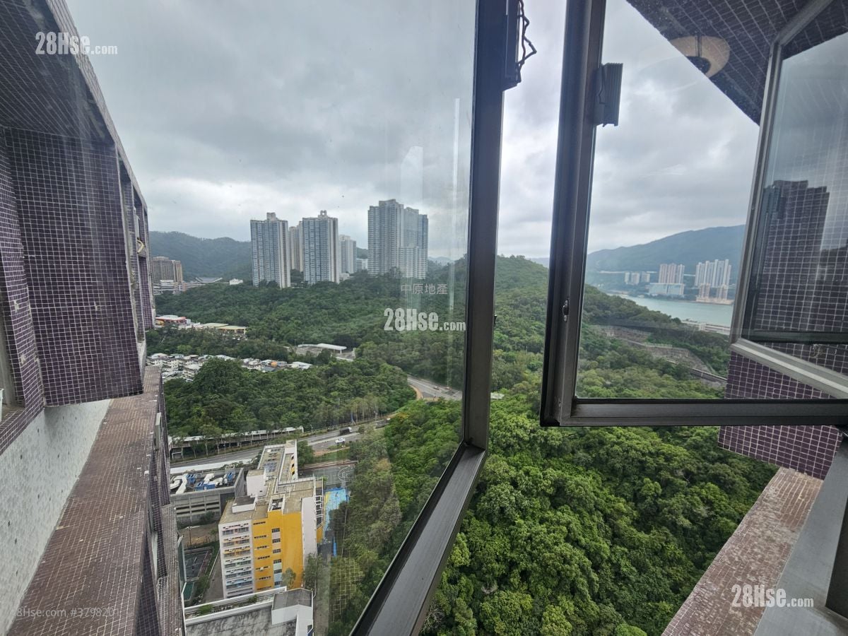 偉景花園 售盤 3 房 , 2 浴室 694 平方呎