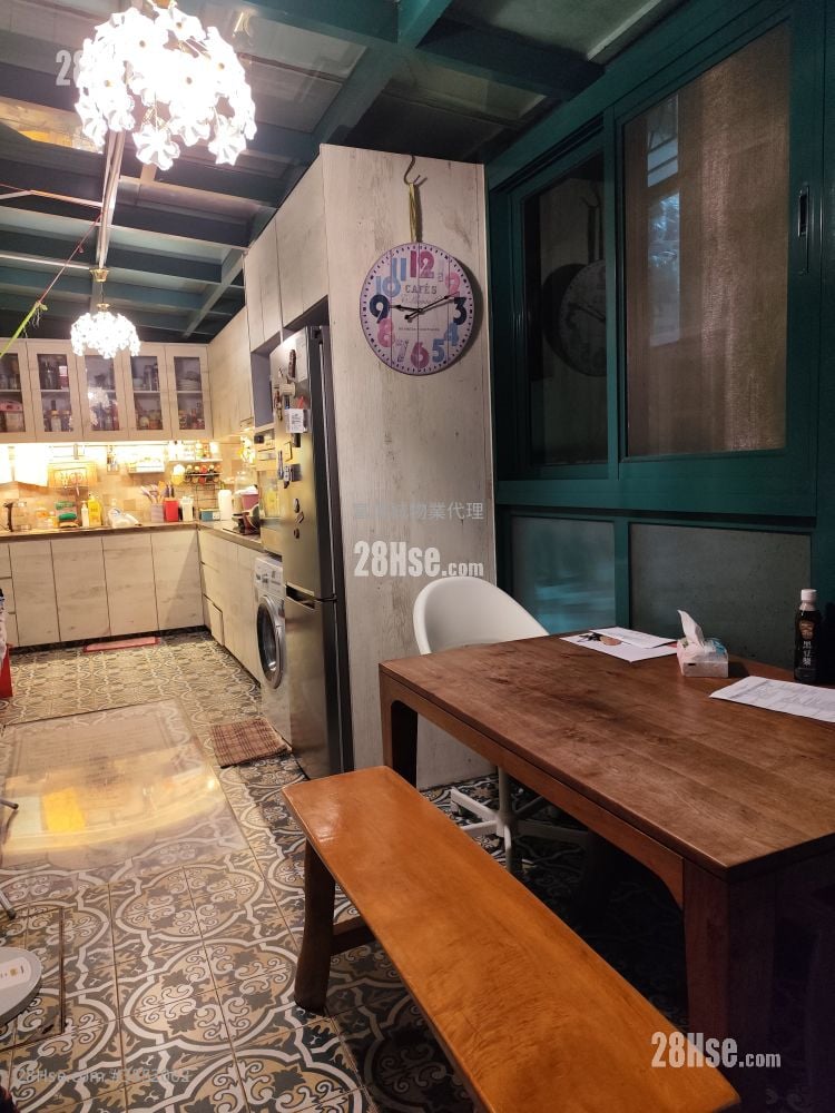 赤泥坪 售盤 3 房 , 2 浴室 650 平方呎