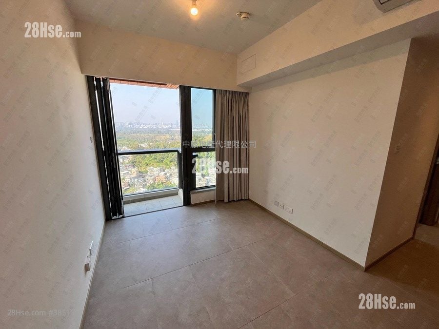 The Yoho Hub Rental 3 Bedrooms , 1 Bathroom 531 ft²