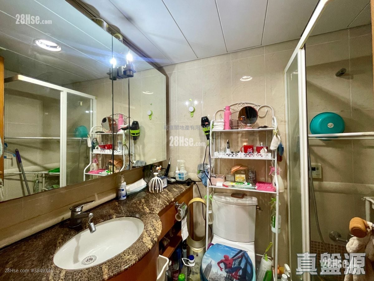 Park Central Sell 3 Bedrooms 677 ft²