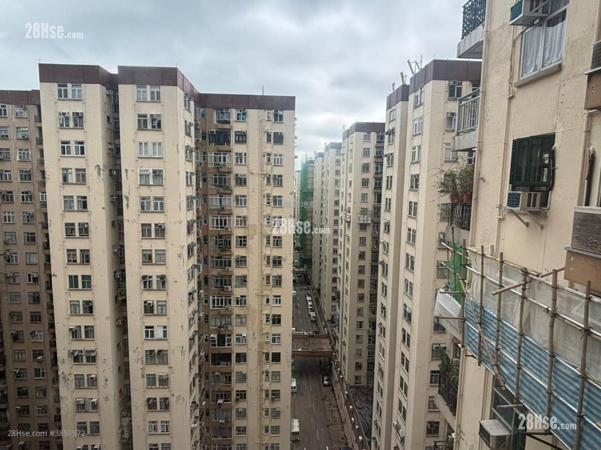 Mei Foo Sun Chuen Rental 2 Bedrooms , 1 Bathroom 544 ft²