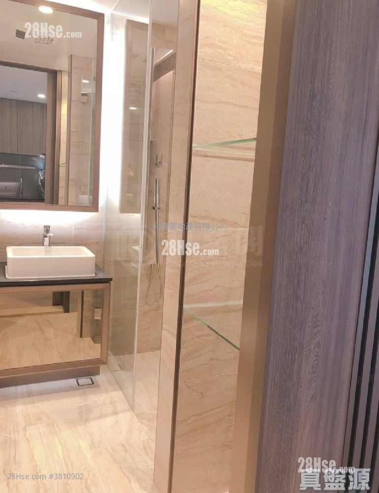 The Met. Acappella Sell 2 Bedrooms , 1 Bathroom 389 ft²