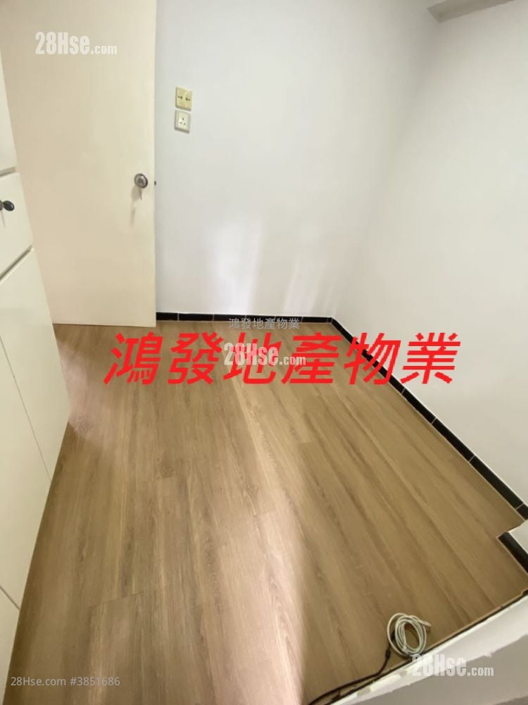 樂興大廈 售盤 2 房 , 1 浴室 372 平方呎