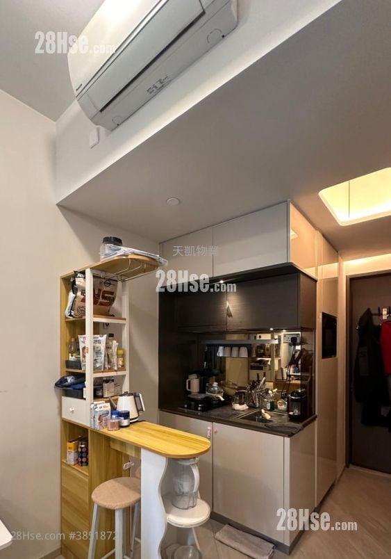 The Royale Rental 307 ft²