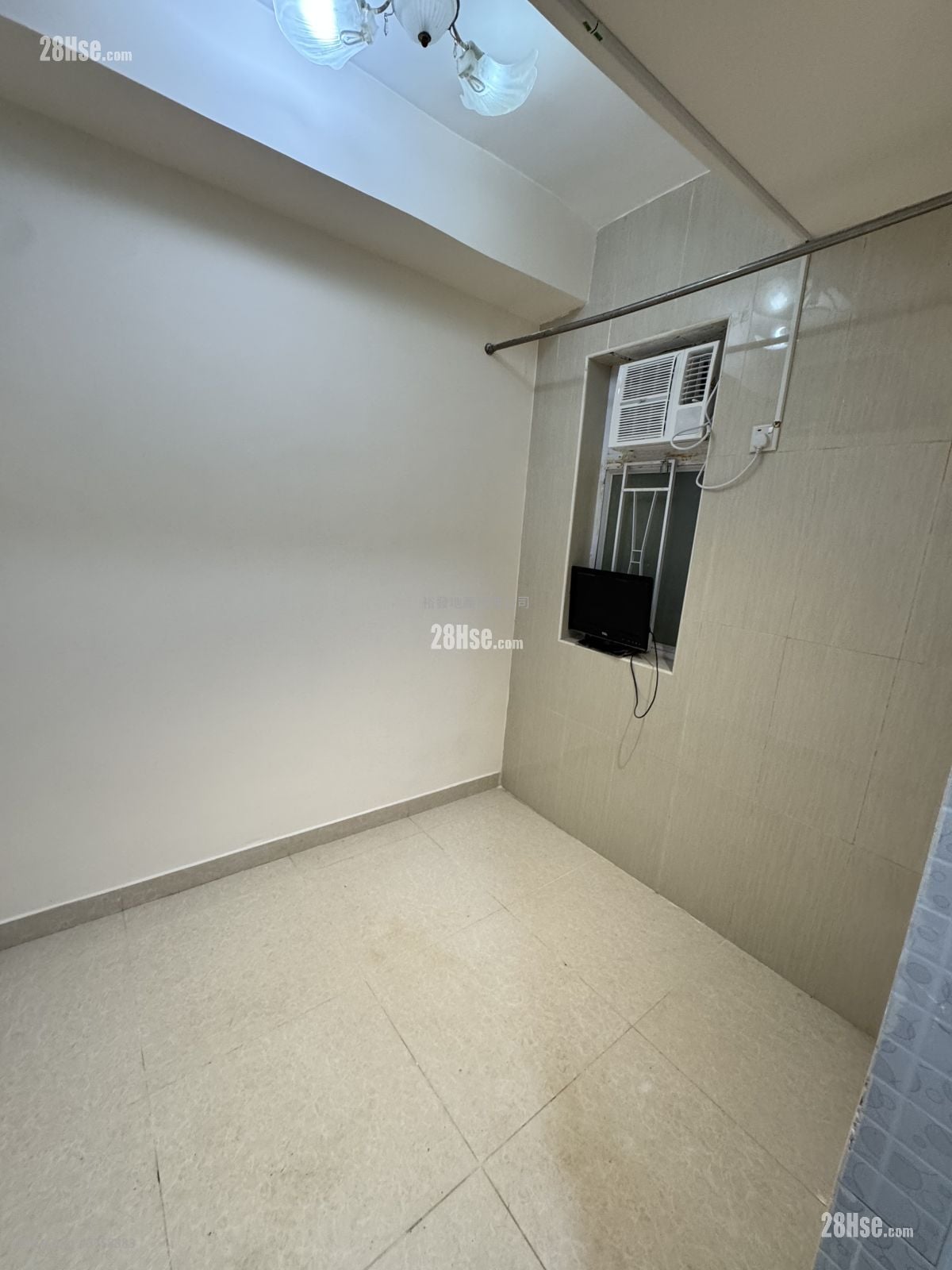 Chung Hing Building Rental 1 Bedroom 100 ft²