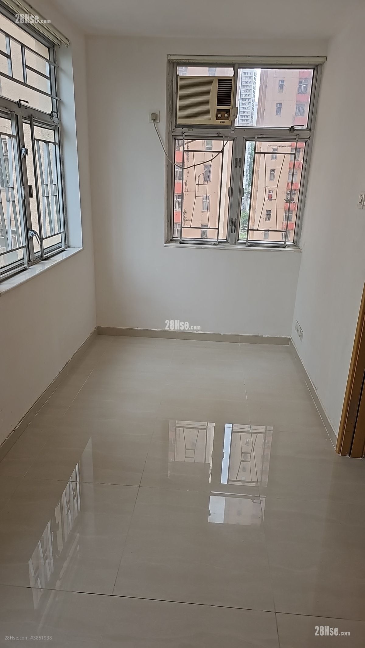 Amoy Gardens Rental 2 Bedrooms , 1 Bathroom 375 ft²
