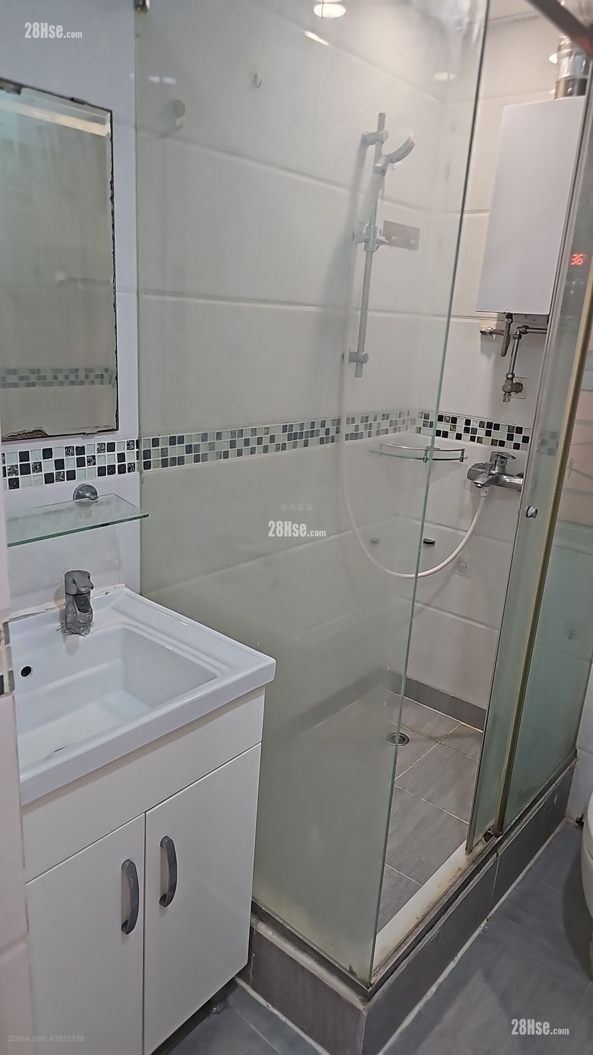 Amoy Gardens Rental 2 Bedrooms , 1 Bathroom 375 ft²