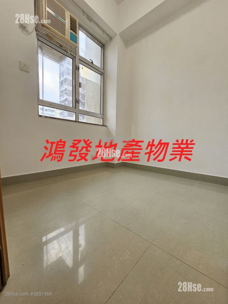 Po Hay Building Sell 2 Bedrooms , 1 Bathroom