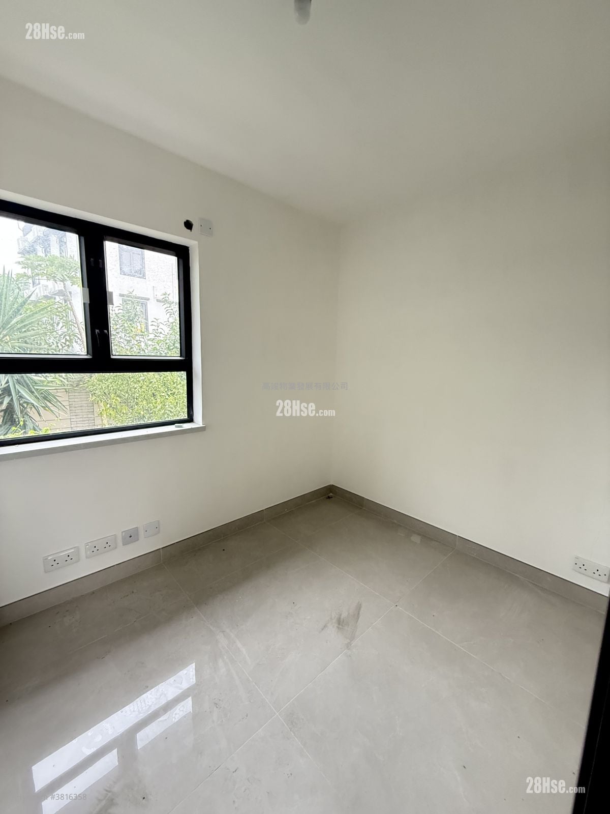 Lung Kwu Tan Rental 3 Bedrooms , 1 Bathroom 700 ft²