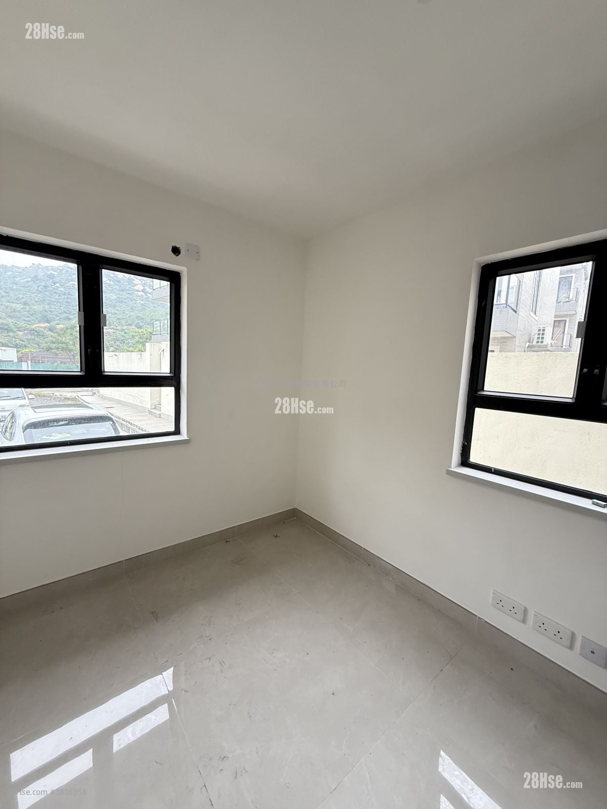 Lung Kwu Tan Rental 3 Bedrooms , 1 Bathroom 700 ft²