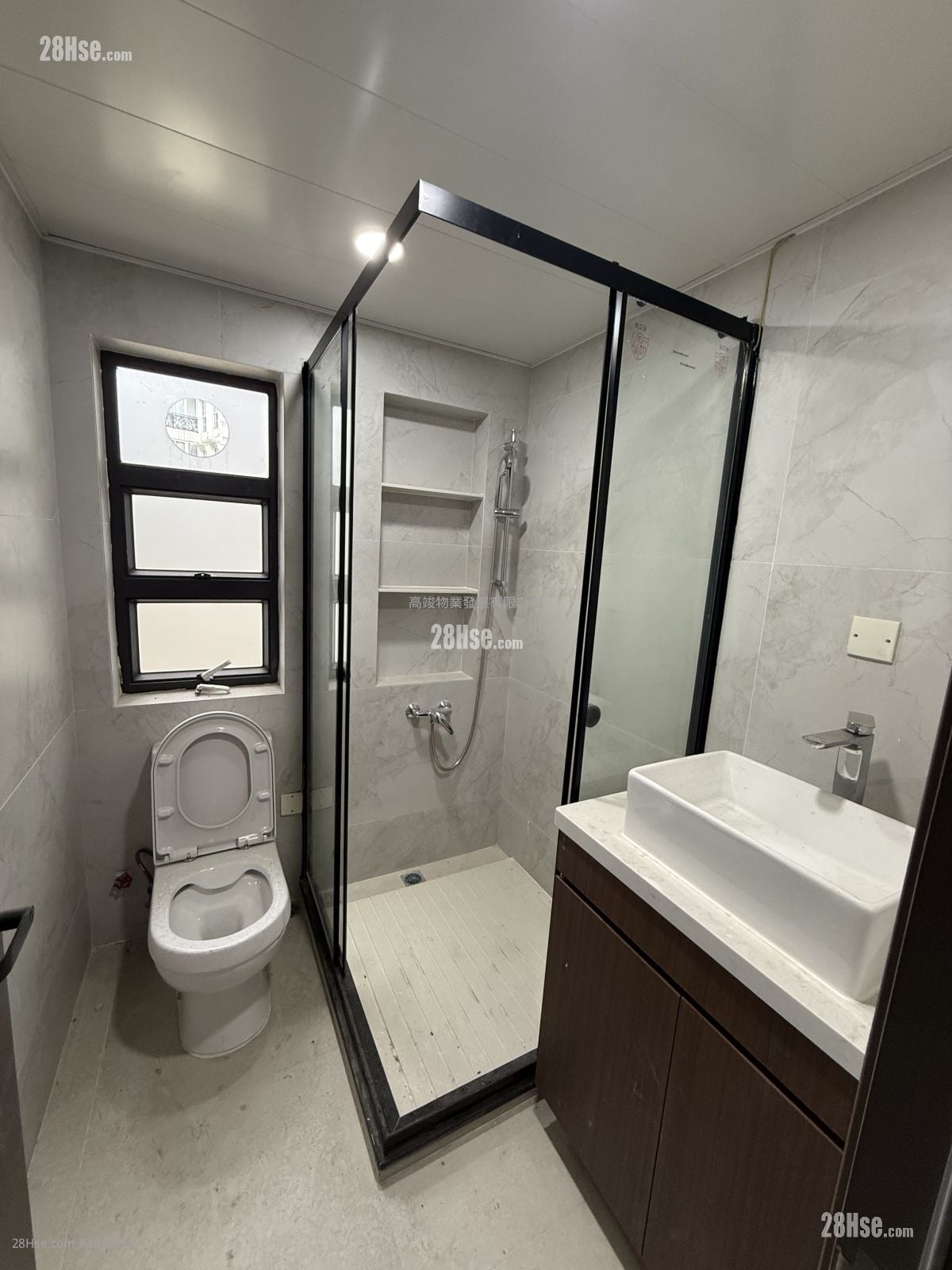 Lung Kwu Tan Rental 3 Bedrooms , 1 Bathroom 700 ft²
