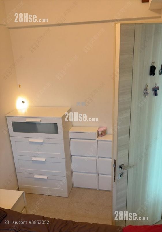 Yuccie Square Rental 2 Bedrooms , 1 Bathroom 425 ft²