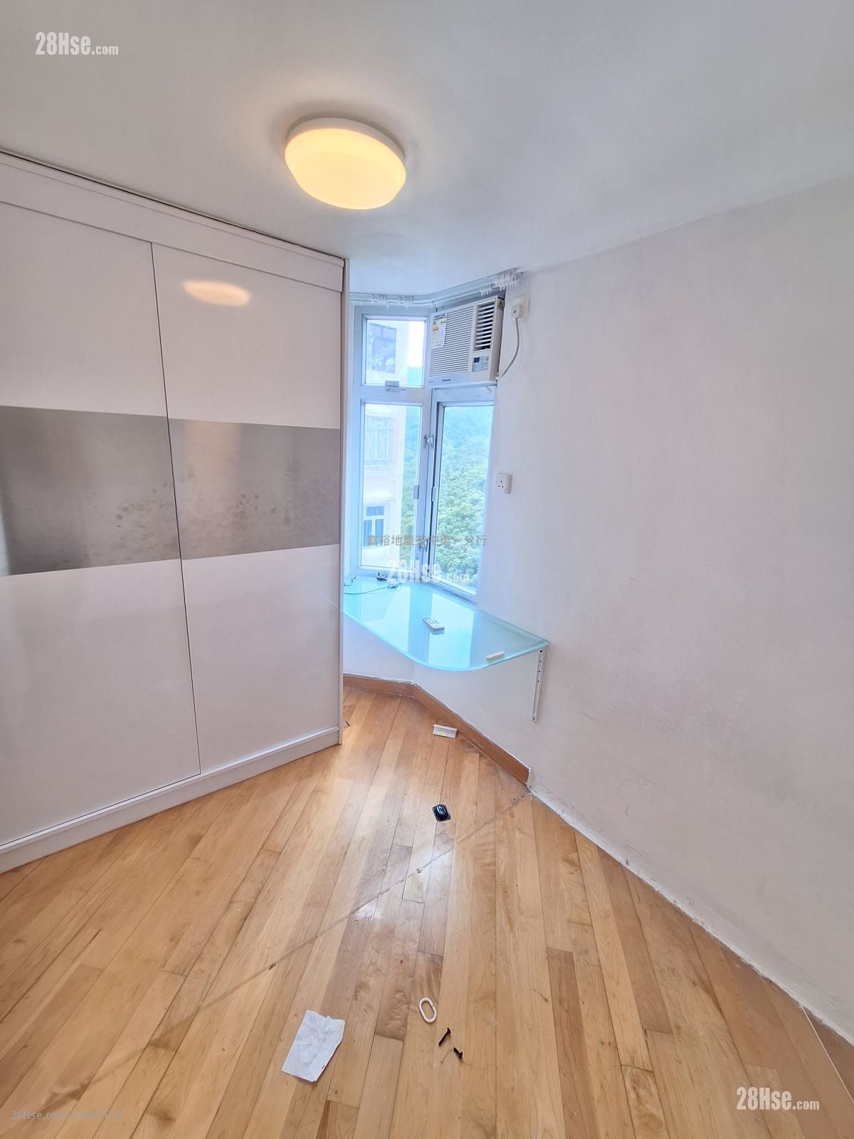 Tsuen Wan Centre Rental 1 Bedroom , 1 Bathroom 324 ft²