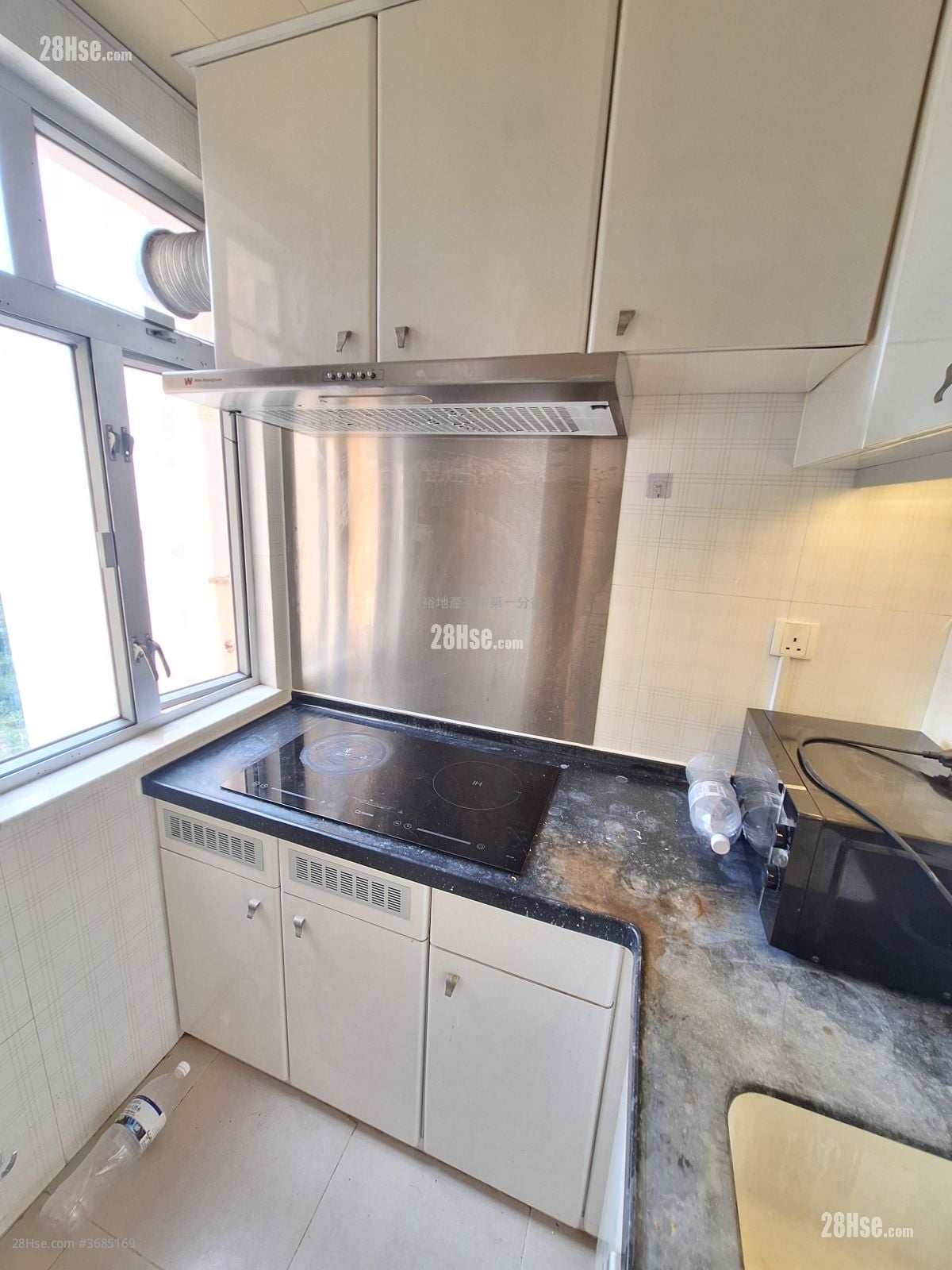 Tsuen Wan Centre Rental 1 Bedroom , 1 Bathroom 324 ft²