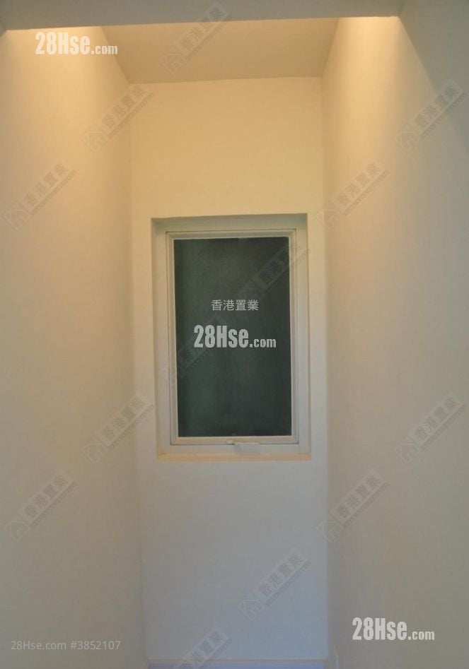 領峰 售盤 3 房 , 2 浴室 730 平方呎