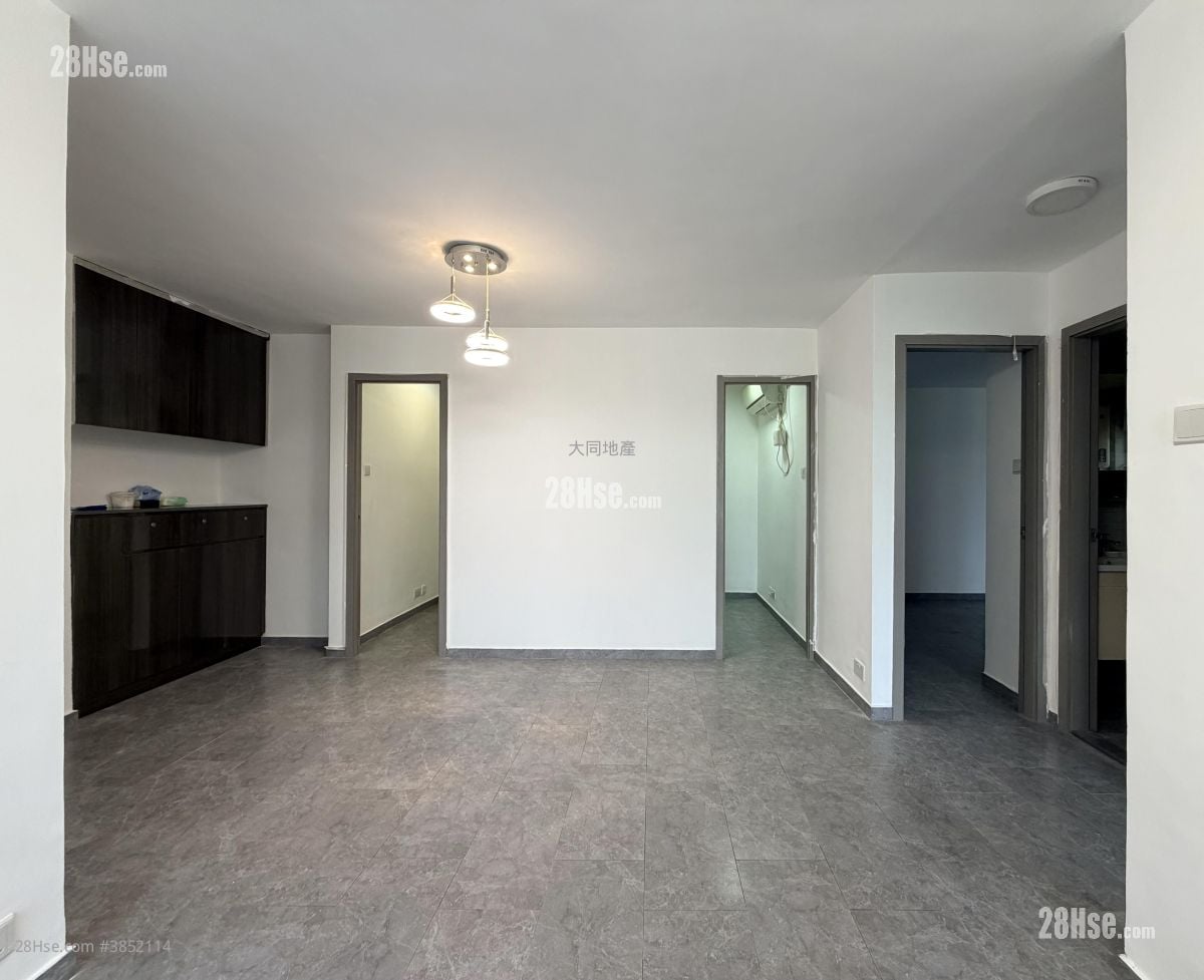 Mei Foo Sun Chuen Rental 4 Bedrooms , 1 Bathroom 664 ft²