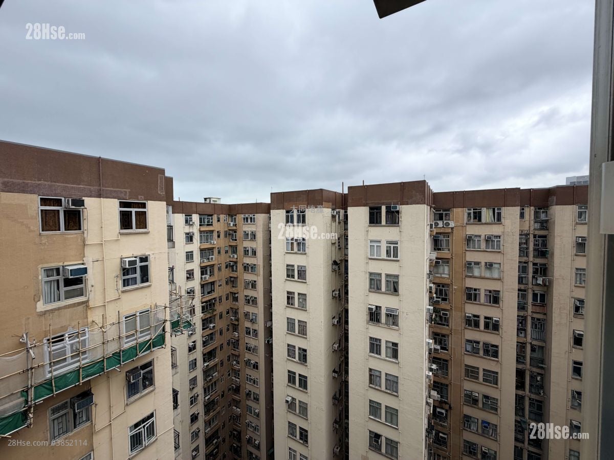 Mei Foo Sun Chuen Rental 4 Bedrooms , 1 Bathroom 664 ft²