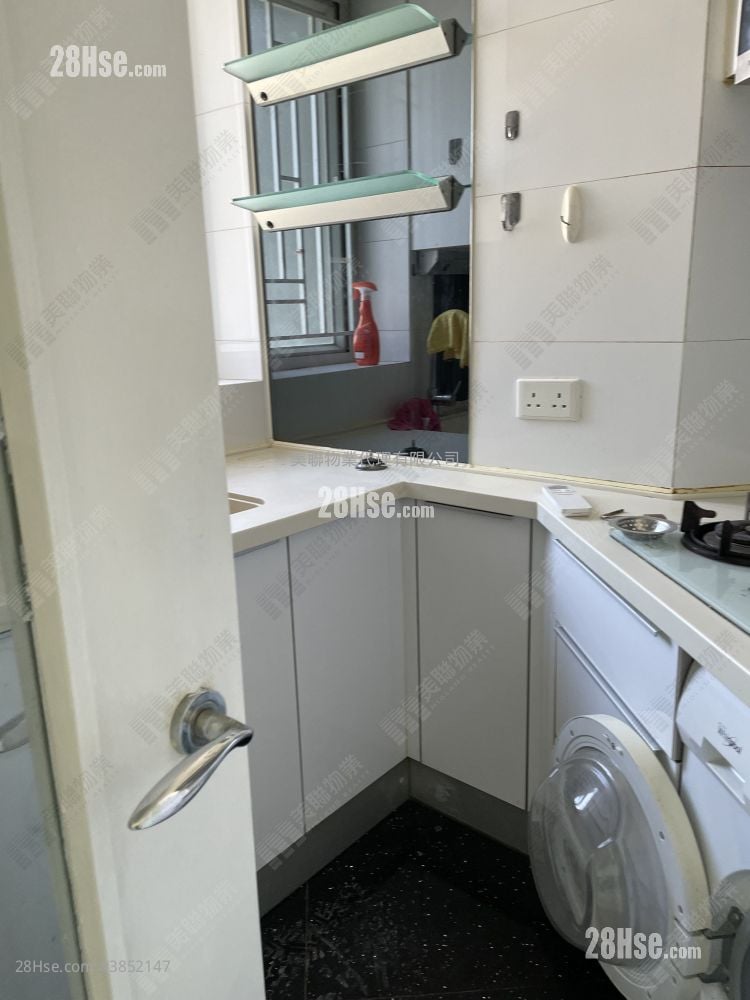 Festival City Rental 688 ft²