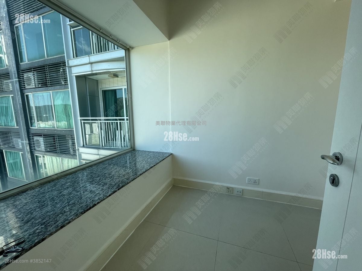 Festival City Rental 688 ft²