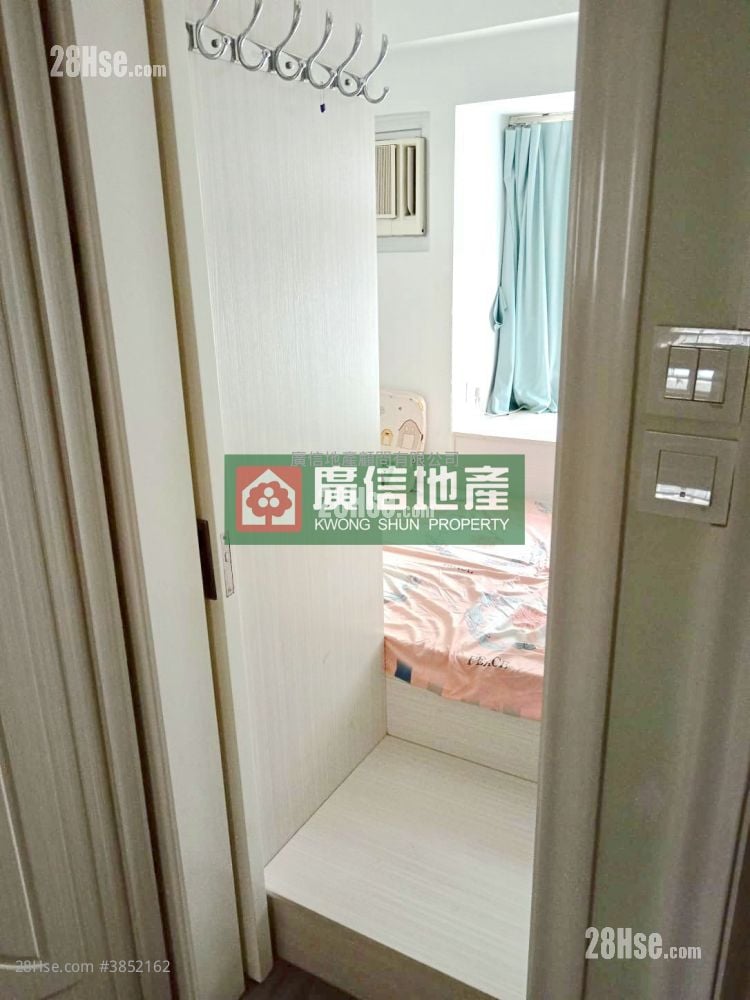 Fu Cheong Building Rental 2 Bedrooms , 1 Bathroom 264 ft²