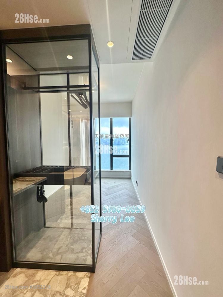 The Knightsbridge Sell 3 Bedrooms 1,002 ft²