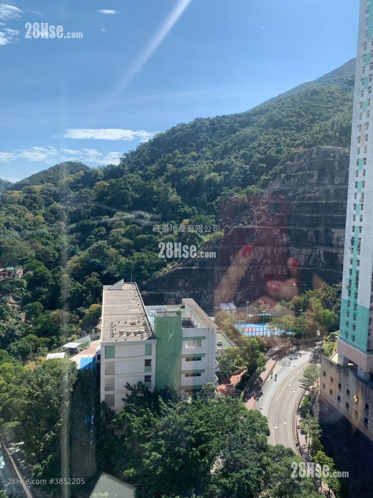 Shaukeiwan Plaza Rental 3 Bedrooms 445 ft²