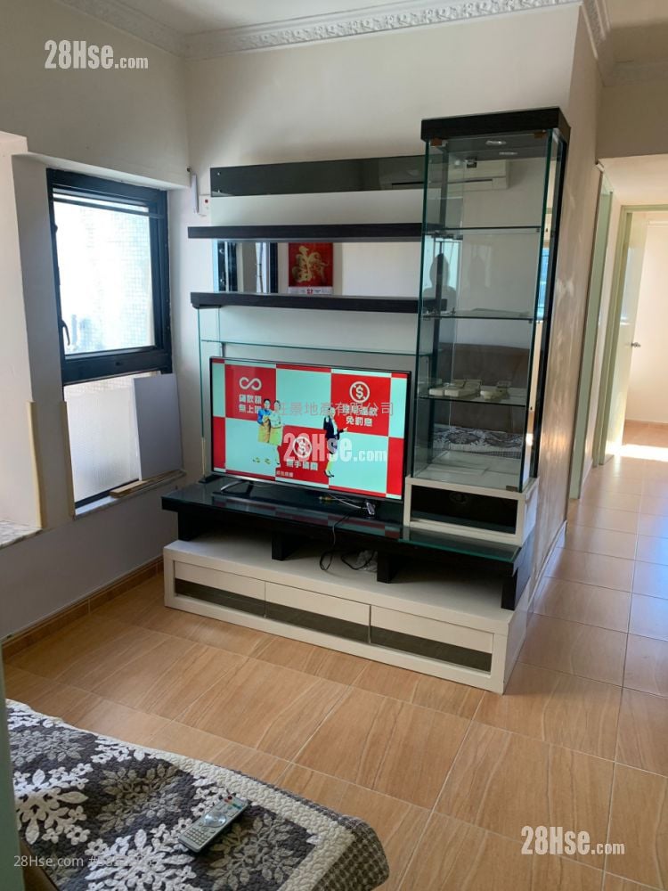 Shaukeiwan Plaza Rental 3 Bedrooms 445 ft²