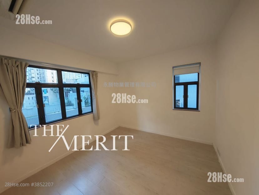 East Sun Mansion Rental 3 Bedrooms , 2 Bathrooms 659 ft²